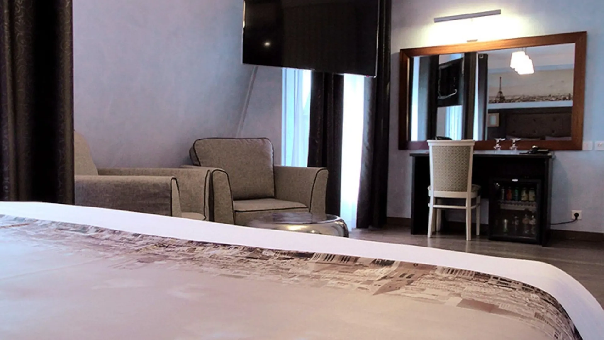 Hotel Derby Eiffel Paris