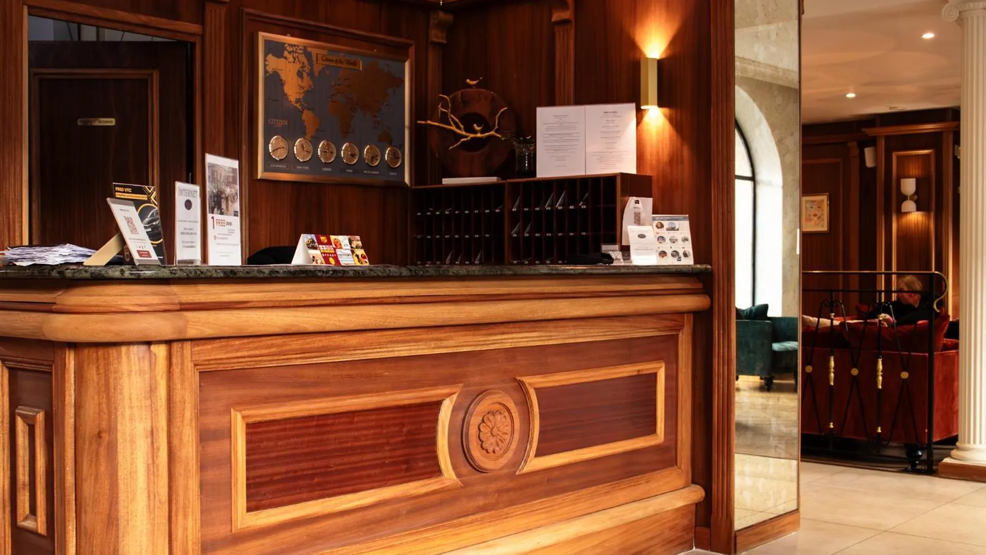 ***  Hotel Derby Eiffel Paris France