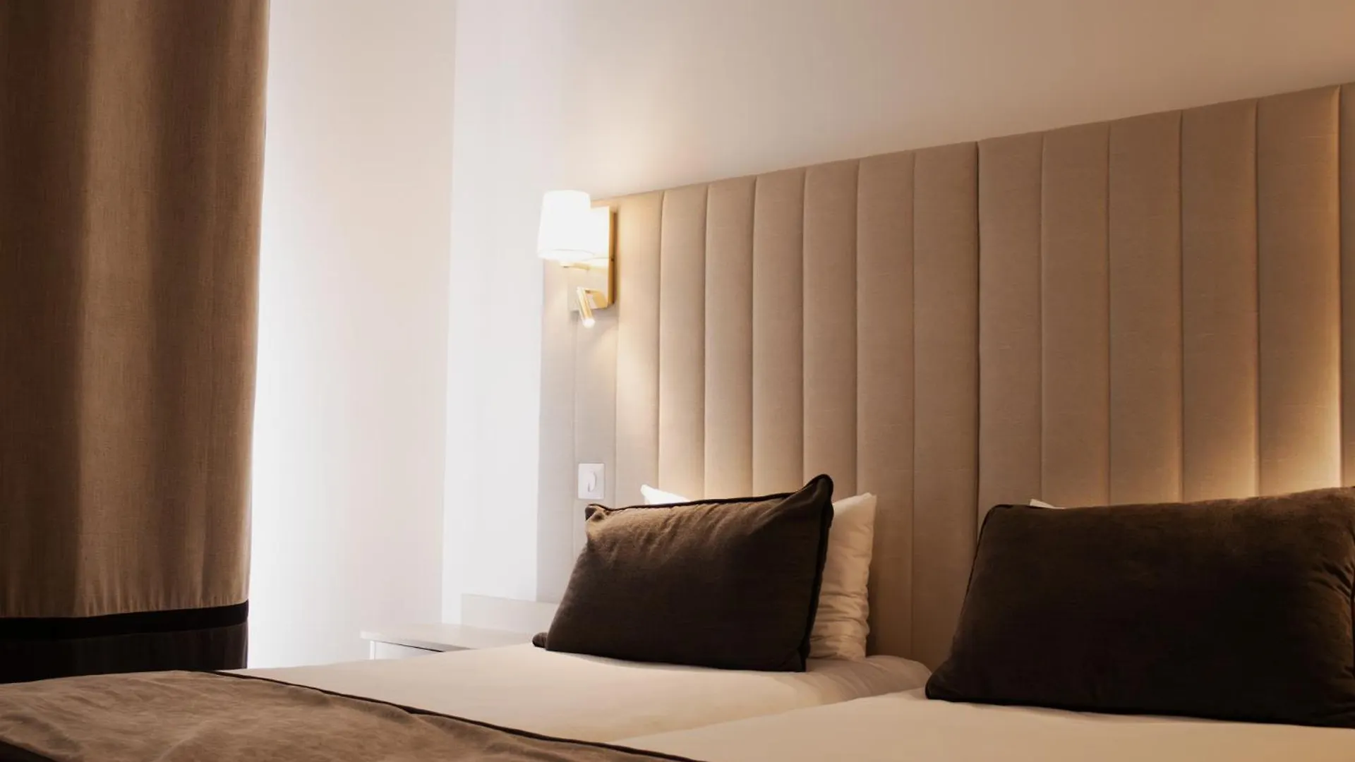 Hotel Derby Eiffel Paris