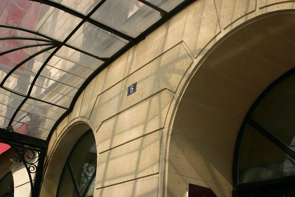 Hotel Derby Eiffel Paris